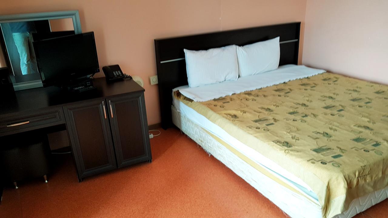 Bato Thermal Hotel Batman Luaran gambar